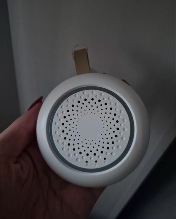 Ночник с белым шумом