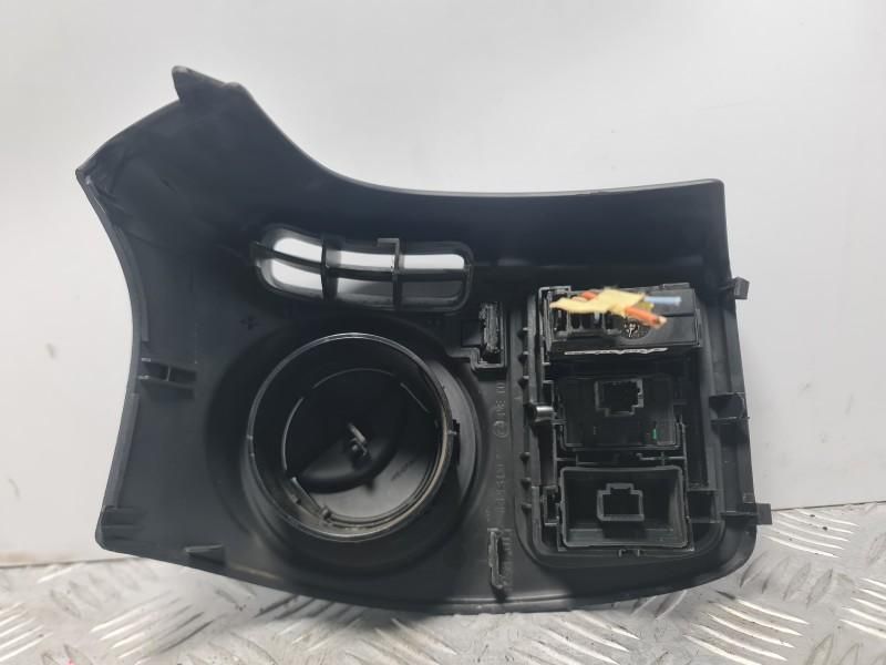 Bloc lumini cu grila aer bord Opel Movano