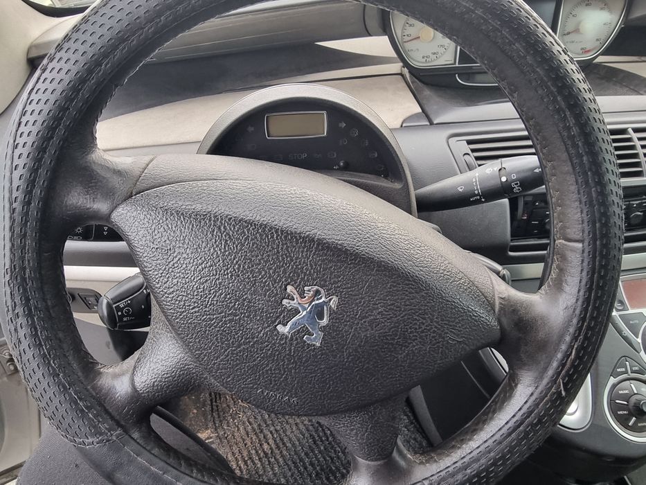 Peugeot 807 2.0 HDI Нави кожа На части