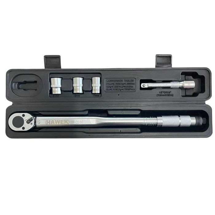 Динамометричен ключ 1/2″ 28-210Nm с вложки и удължение HAWEK
