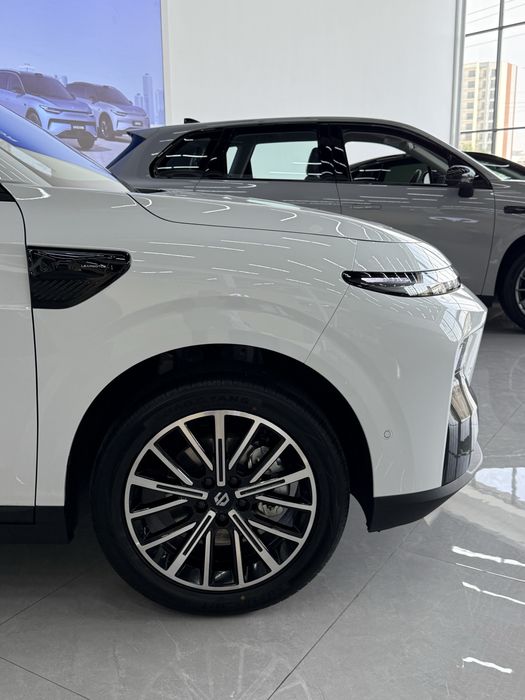 LEAPMOTOR B10 elektro 2 pozitsiya