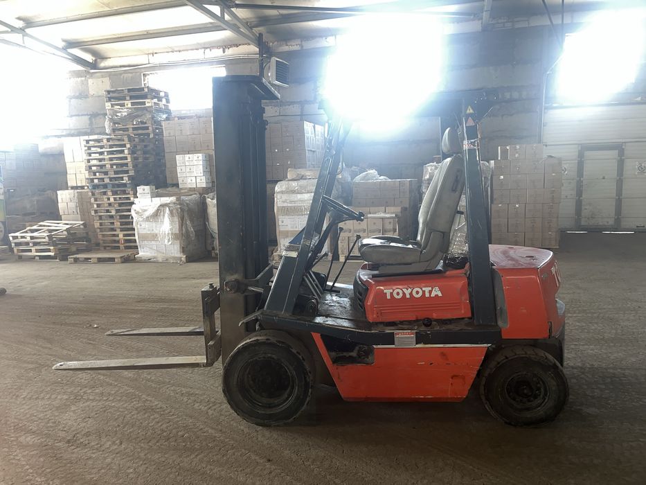 Продам Видочный погрузчик