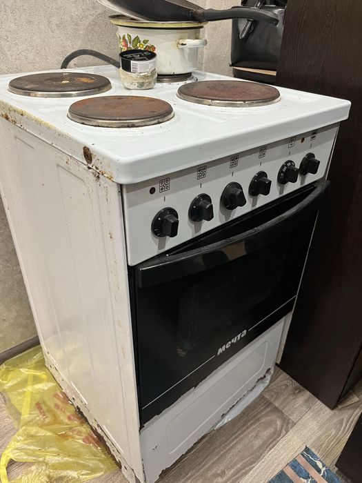 Продаётся электроплита”мечта”, Рабочая, 4 конфорки + духовой шкаф.