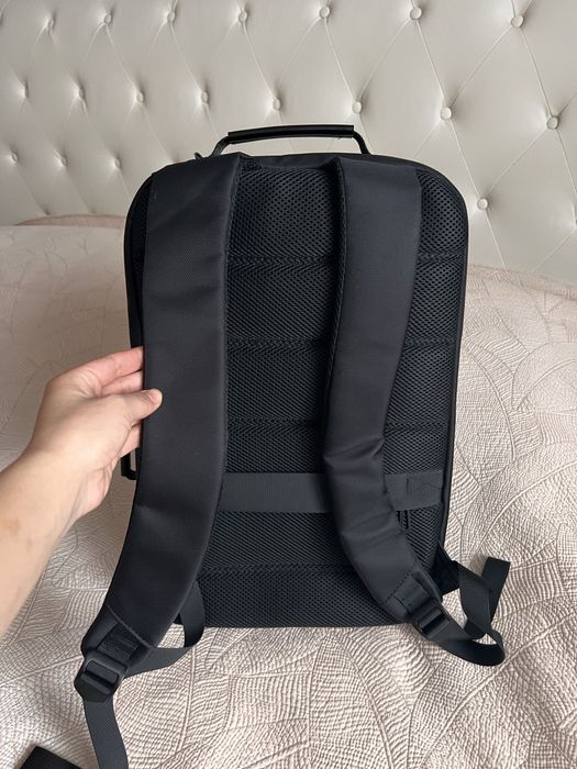 Продаю новый рюкзак для ноутбука