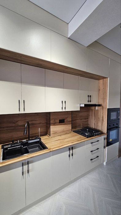 Продаётся квартира Black Tower 50 квадрат