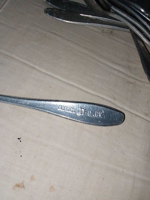 Set tacâmuri placate cu argint