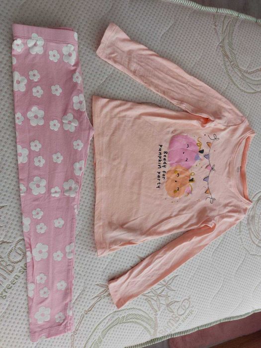 122-128см.Нови Детски блуза и клин