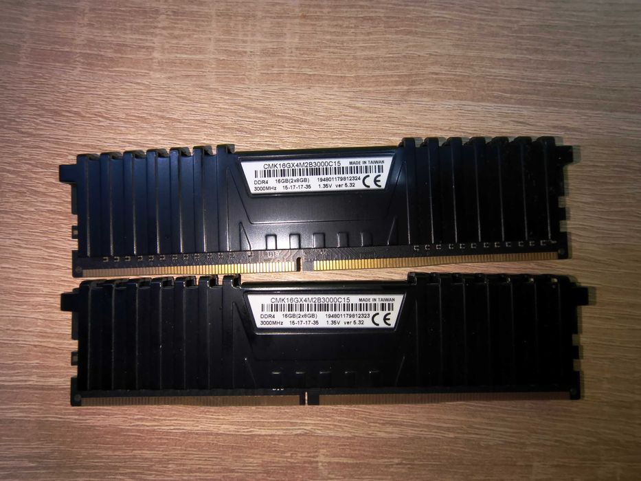 Rami Corsair Vengeance LPX 2x8GB DDR4, 3000MHz, CL15