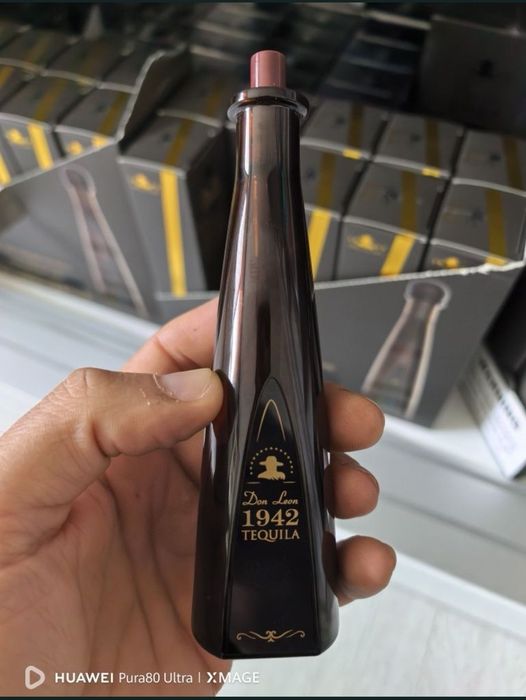 Vape 30.000 Puffs Don Leon Narghilea Reincarcabil Abur Mult