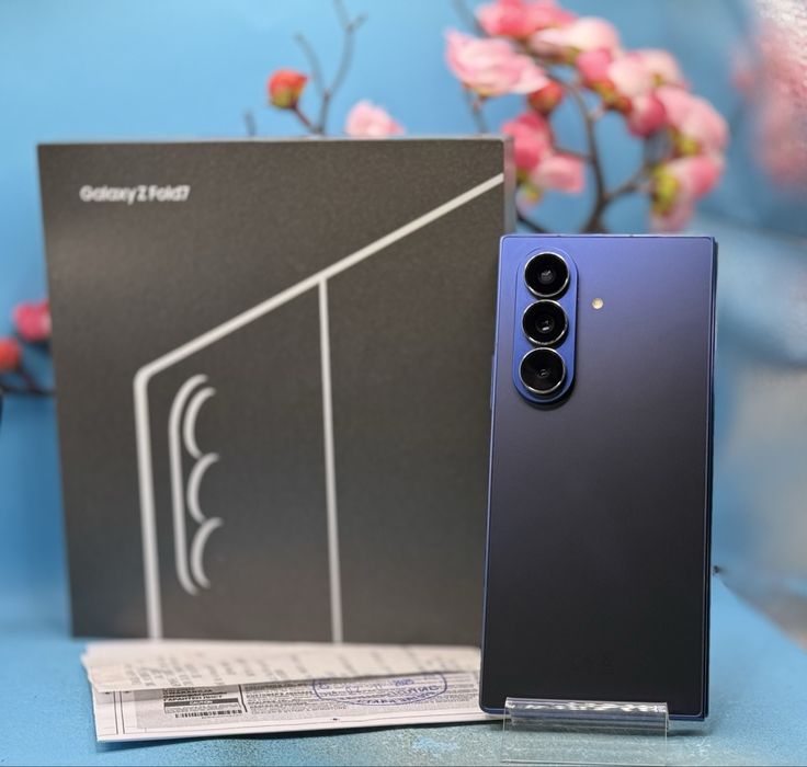 ГАРАНЦИОНЕН! Samsung Galaxy Z Fold7, 12GB RAM, 256GB, Blue + адаптер