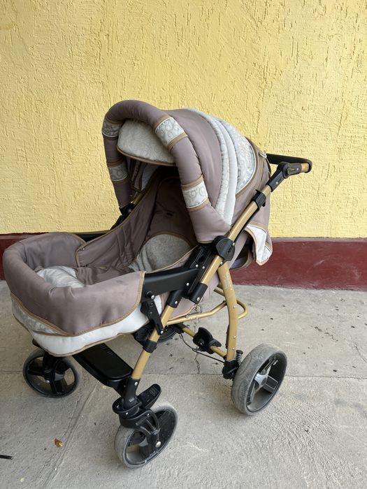 Демисезонная детская коляска