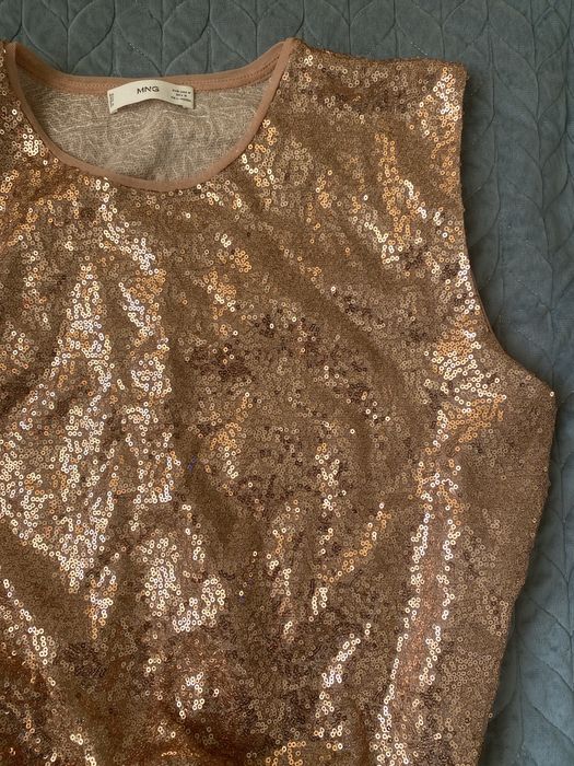 Топ mango с пайетками