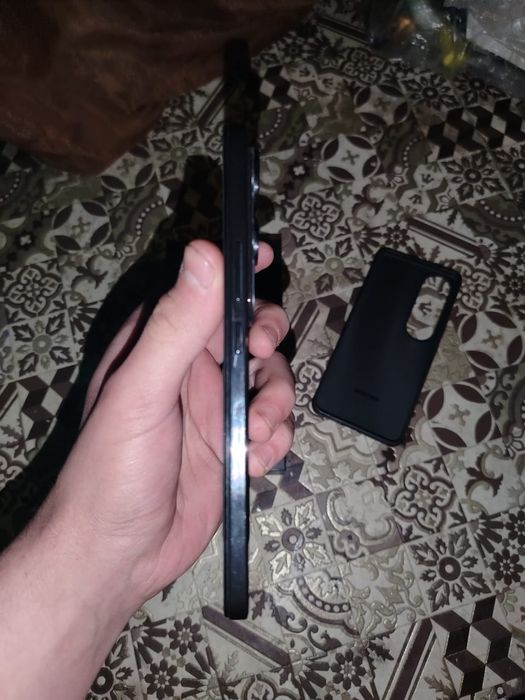 Продам Vivo V50 lite 5G