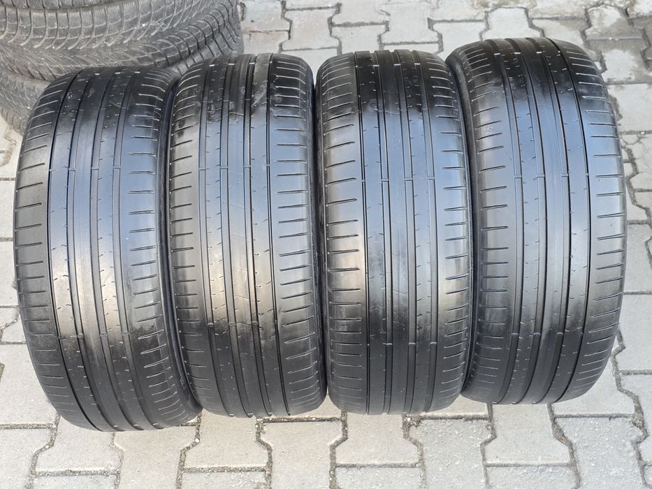 225 40 19 Pirelli