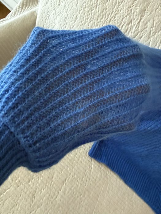 Дамски пуловери Guess