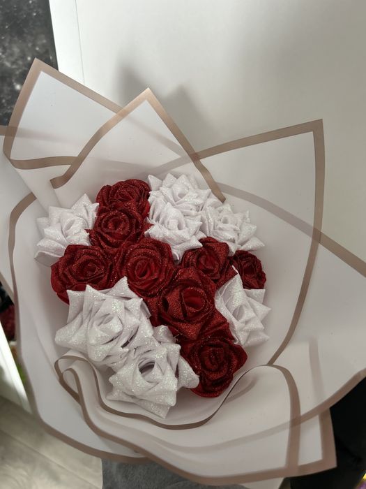 Цветы из атласных лент