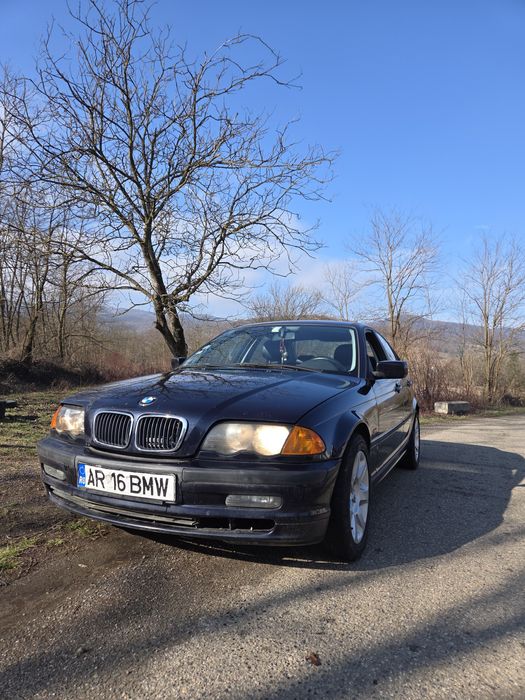 Vând BMW 320i sau dezmembrez