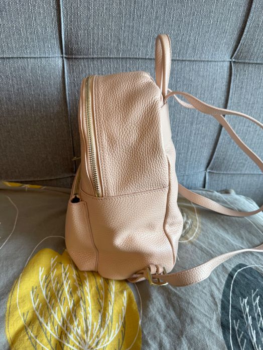 Кожена раница Zarena в цвят пудра