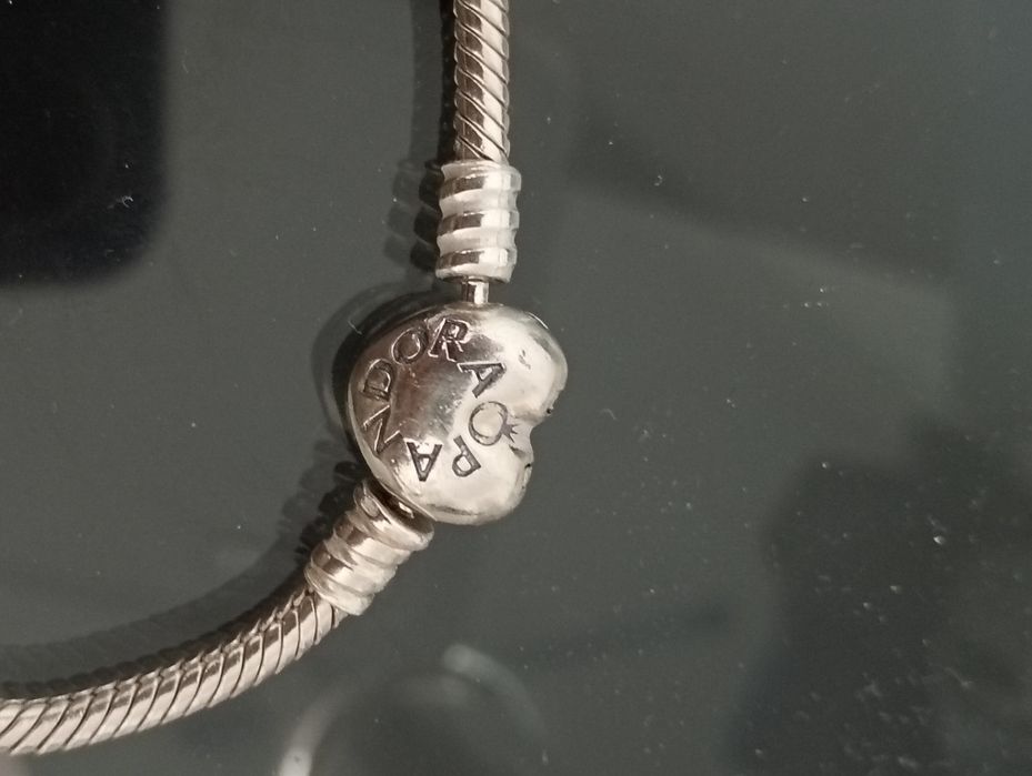 Brățară Pandora cu talismane