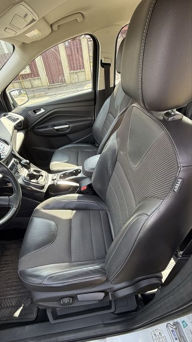 Vand Ford Kuga Ecoboost benzina