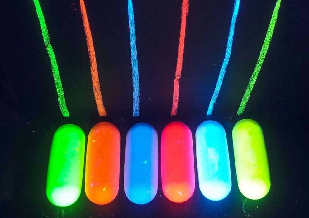Неоновый , светящийся мел