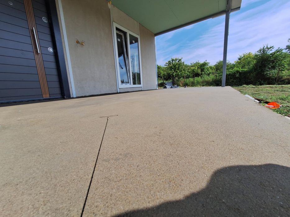 Машинно полагане на подови замазки