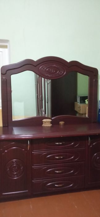 Шифонер ва комод