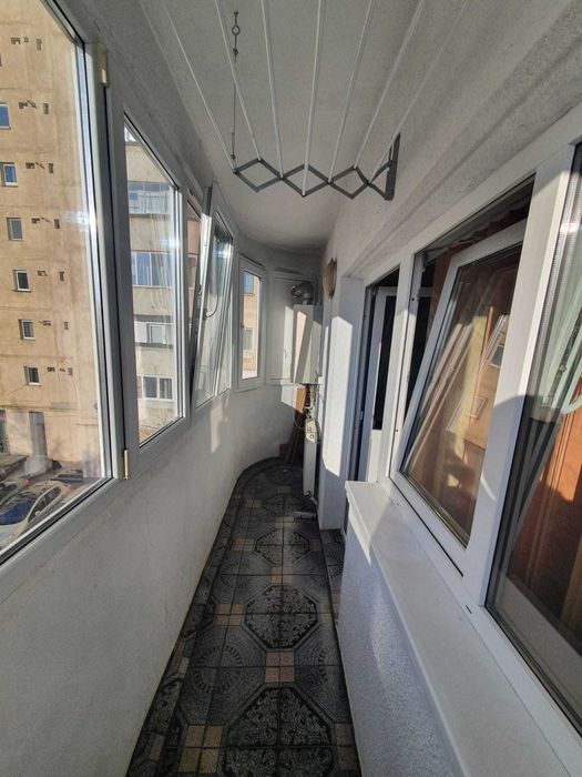 Inchiriez apartament cu o camera zona Arcu aproape de UMF si UAIC
