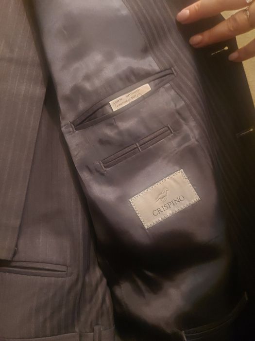 Продаю свои Б/У костюмы,  куртки. Имеется много разных вариантов