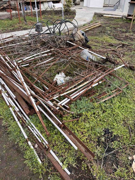 Парник дъгловидна форма