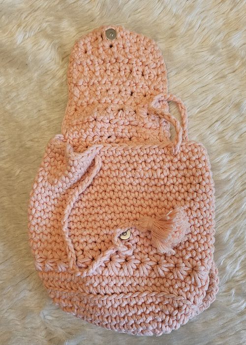 Ръчно плетени нови детски изделия