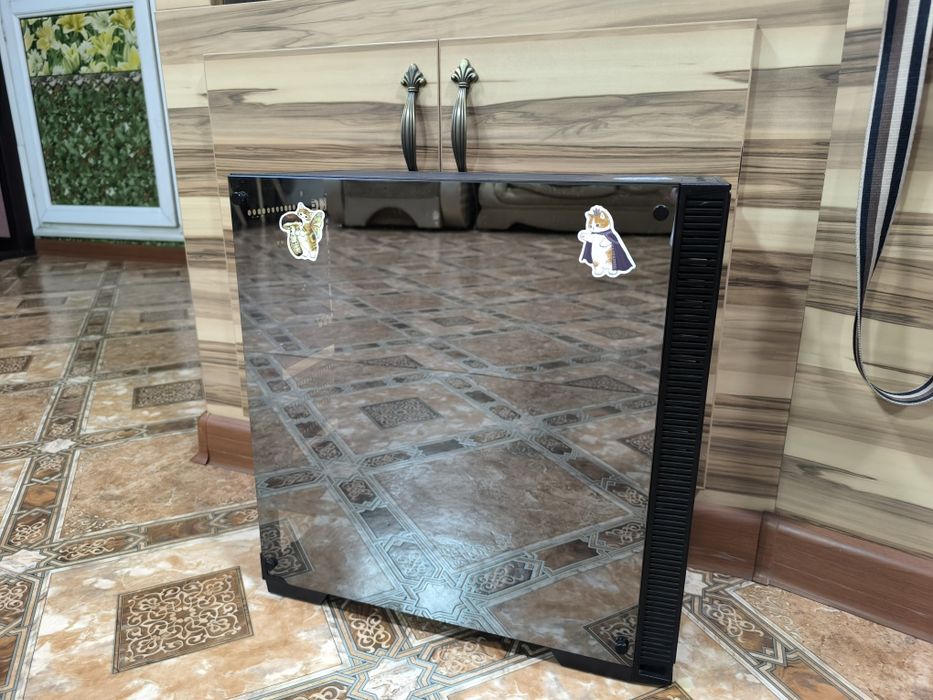 Корпус GAMEMAX, кулер встроенный