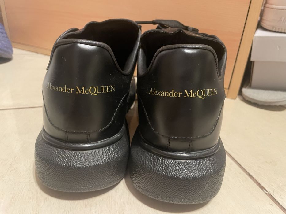 Alexander Mcqueen triple black