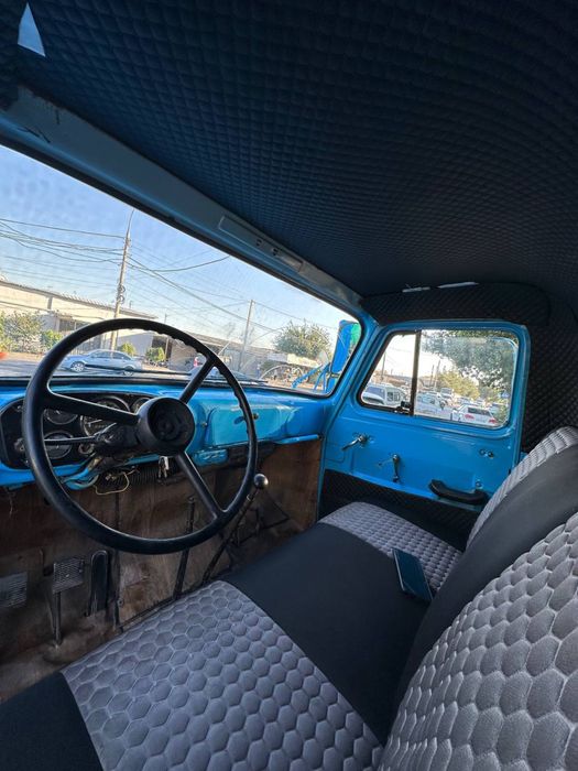 Gaz 53 a 7 ta gaz baloni bor