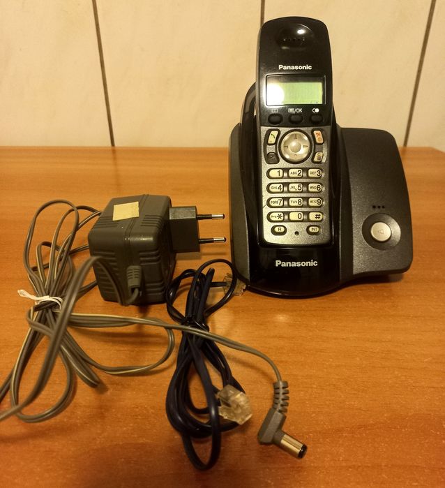 Telefon Panasonic fără fir, cu bază