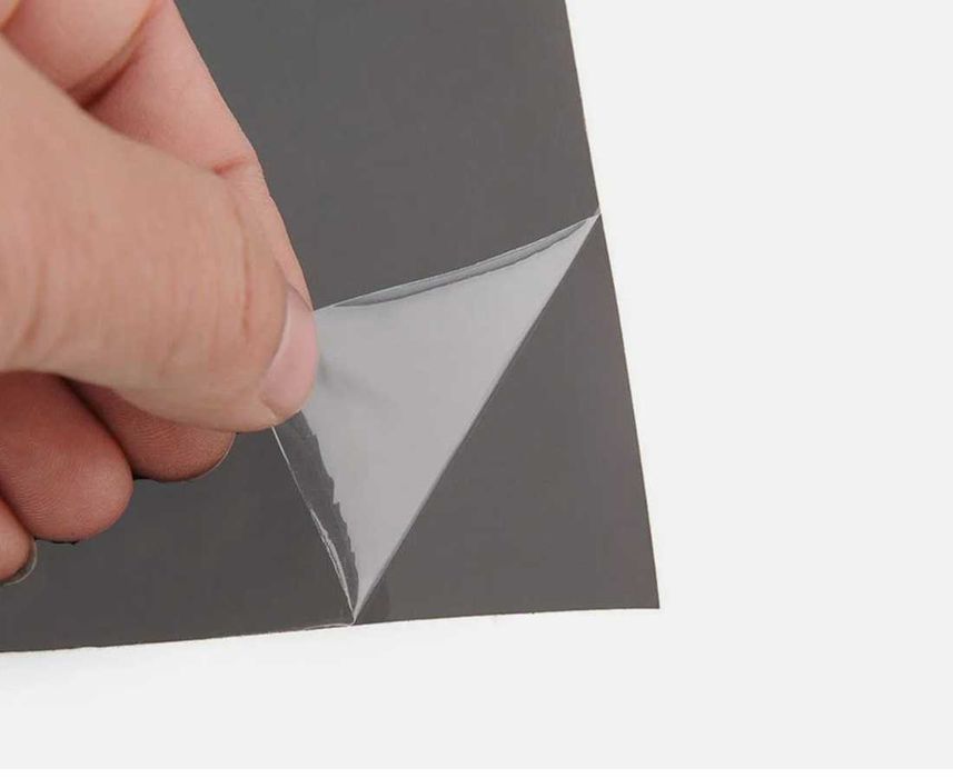 Самозалепващо фолио за фарове/стопове - 8 метра/30см.