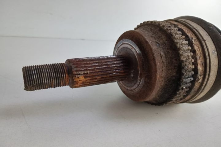 Planetara  Dreapta 2.5 dci 8200169288 Renault Master a 2-a generatie