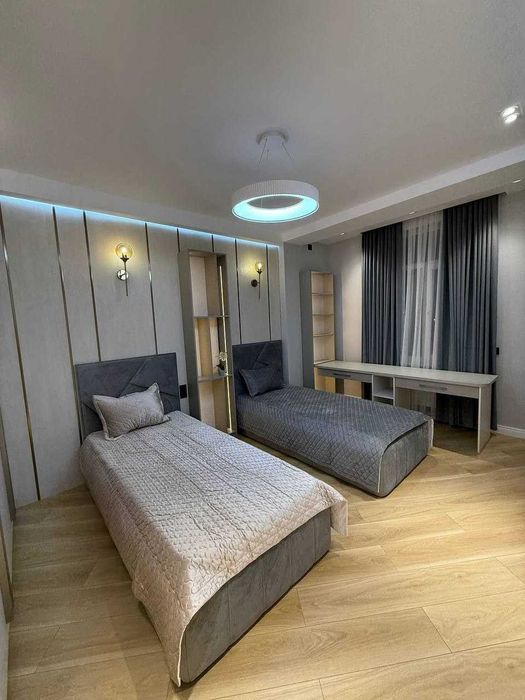 Продам 4-х комнатную с ремонтом.ЖК Паркент Плаза. 4/13/15