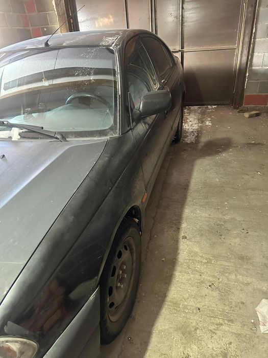 Тайота Авенсис 1 поколения