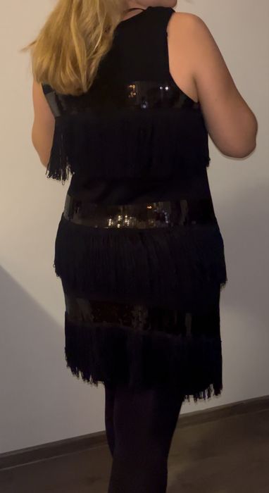 Черна парти рокля с ресни и пайети, размер L