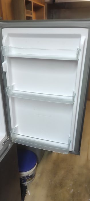 Холодильник 1.5 высота, ширина 50