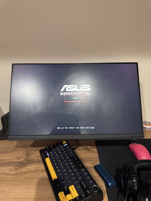 Монитор игровой Asus
