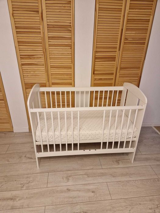 Pătuț copii în stare foarte bună
