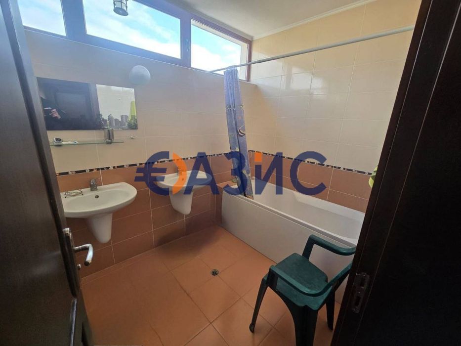 Голям 3-стаен в комплекс Хелиос, Свети Влас, 150кв. м., цена 170 000