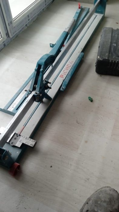 Плиткорез продам. Состояние идеальное