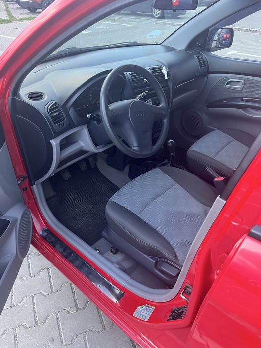 Kia picanto pret bun