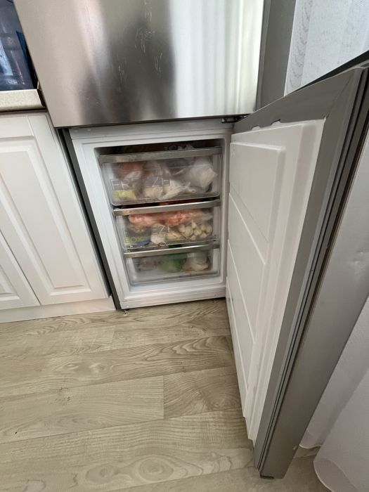 Новый холодильник Mideo