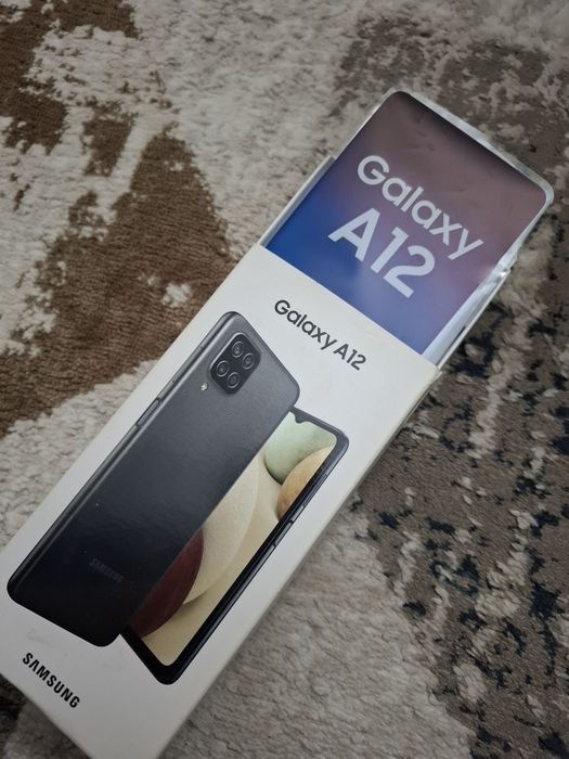 Samsung a12 телефон