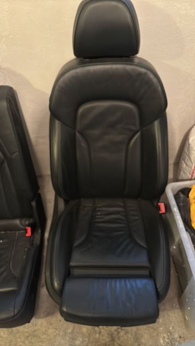 Предни седалки на части за Audi Q5