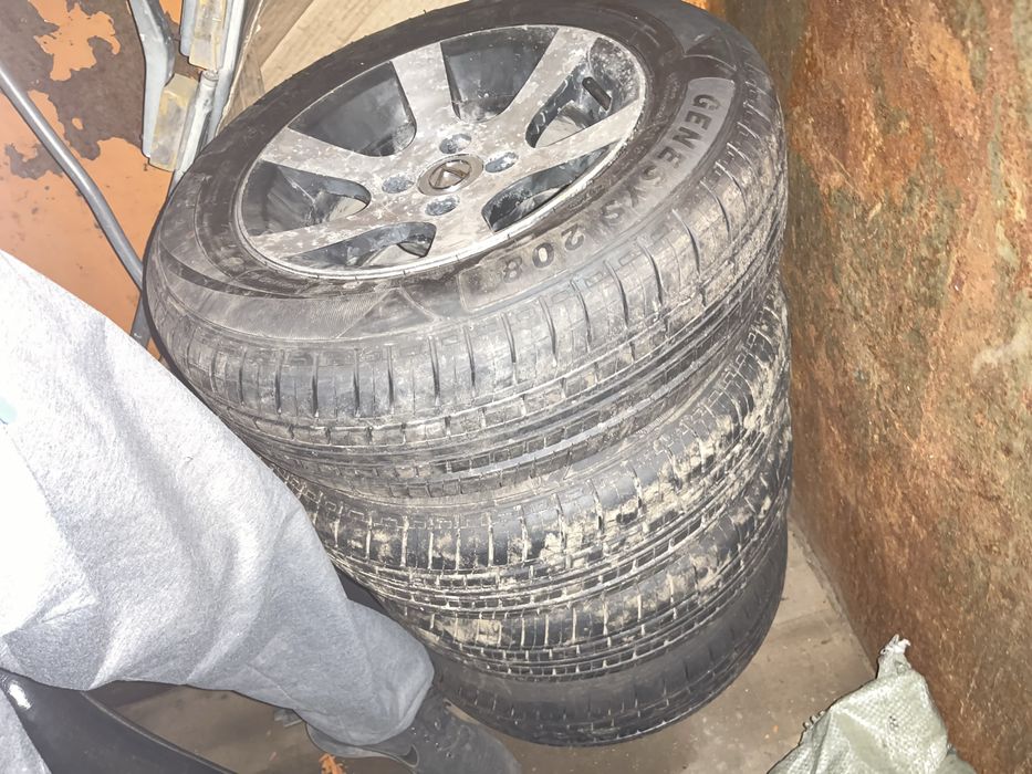 Продам комплект с дисками R13